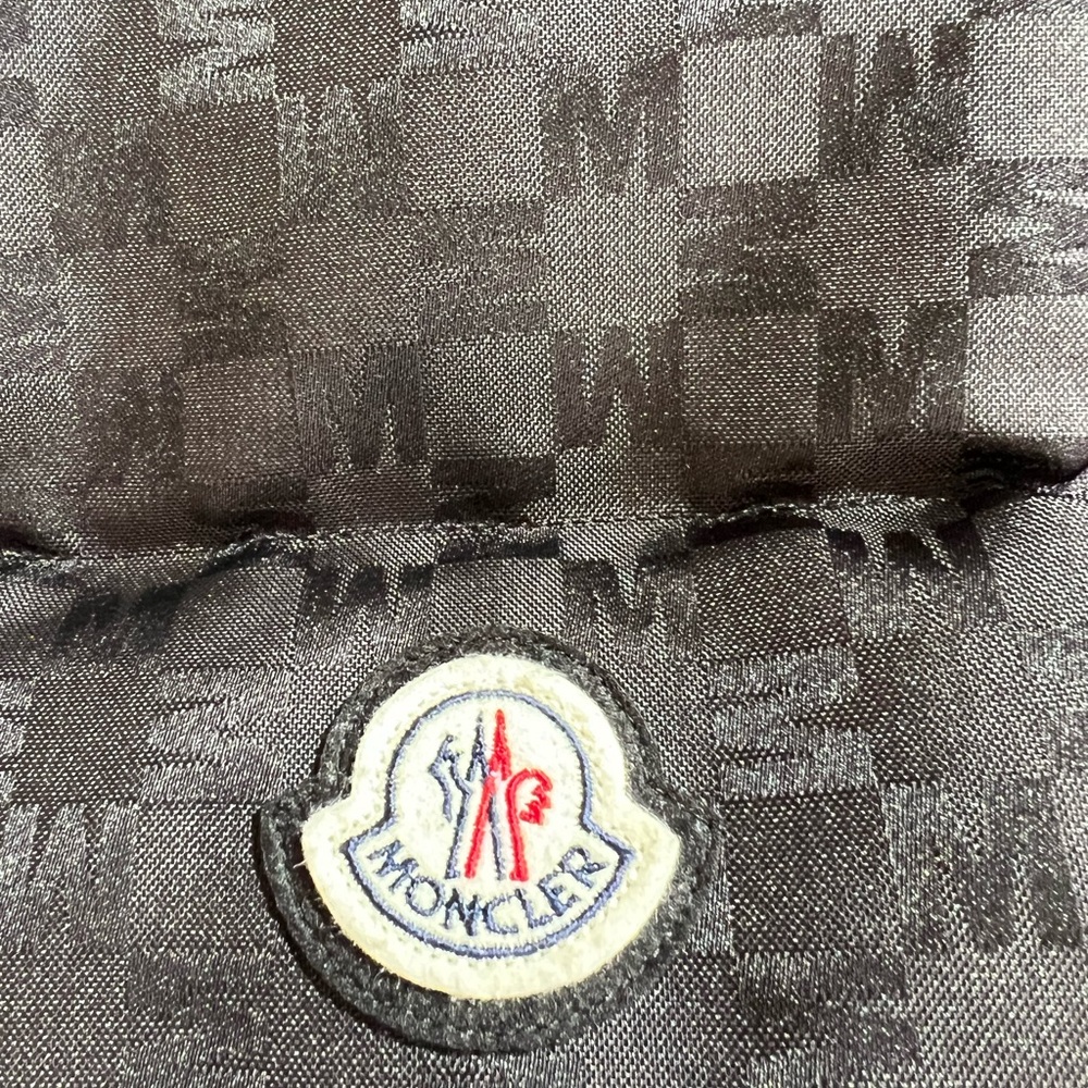 Moncler Kita Logo Print Nylon Vest Black Sm 1 - Picture 3 of 14